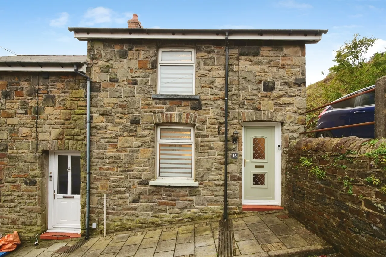 3 bed house for sale, Cardiff Street, Bridgend, CF32