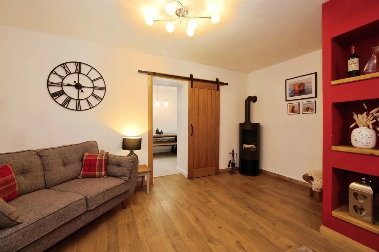 Cardiff Street, Bridgend, CF32, photo 8