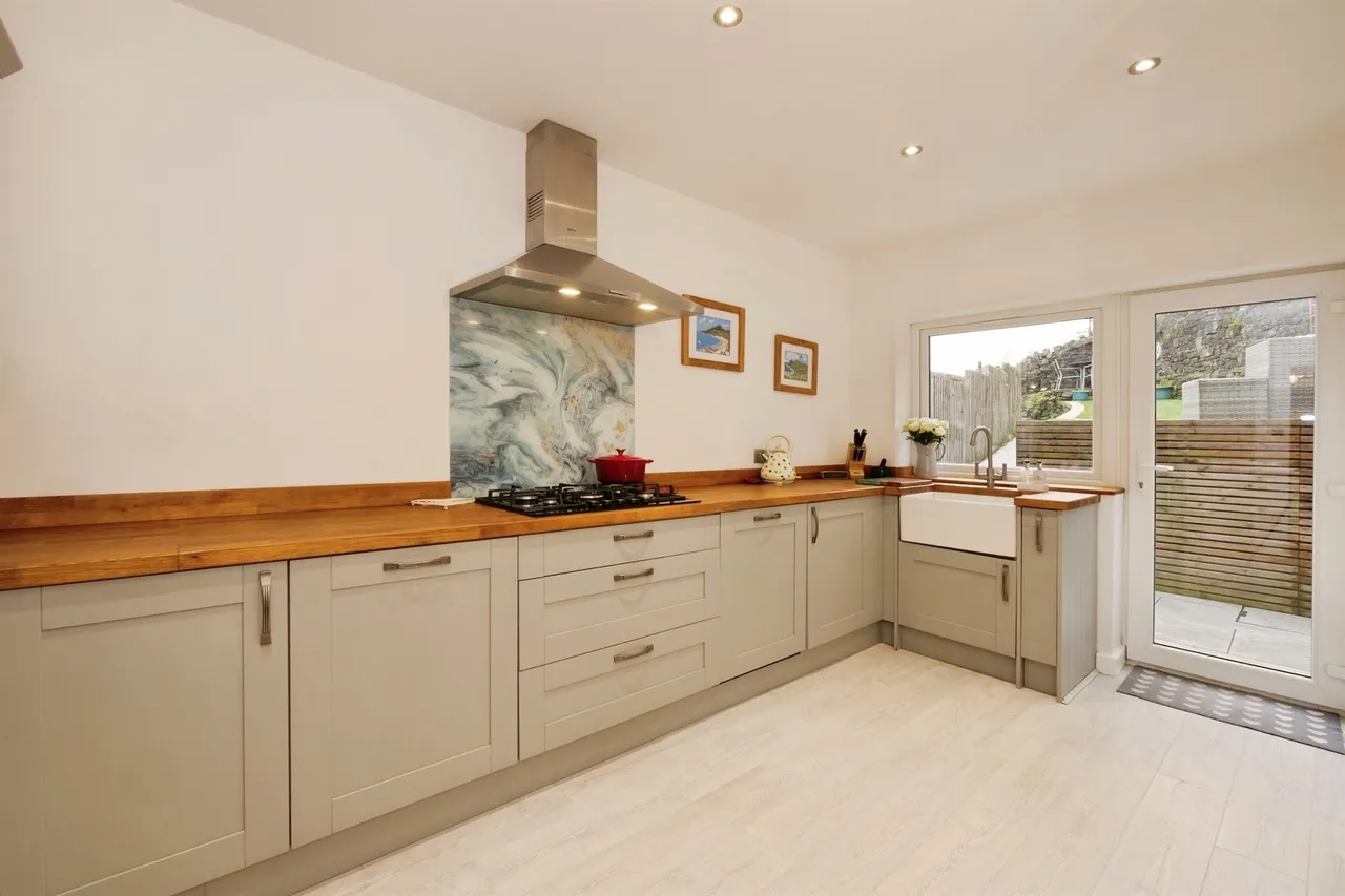 Cardiff Street, Bridgend, CF32, photo 13