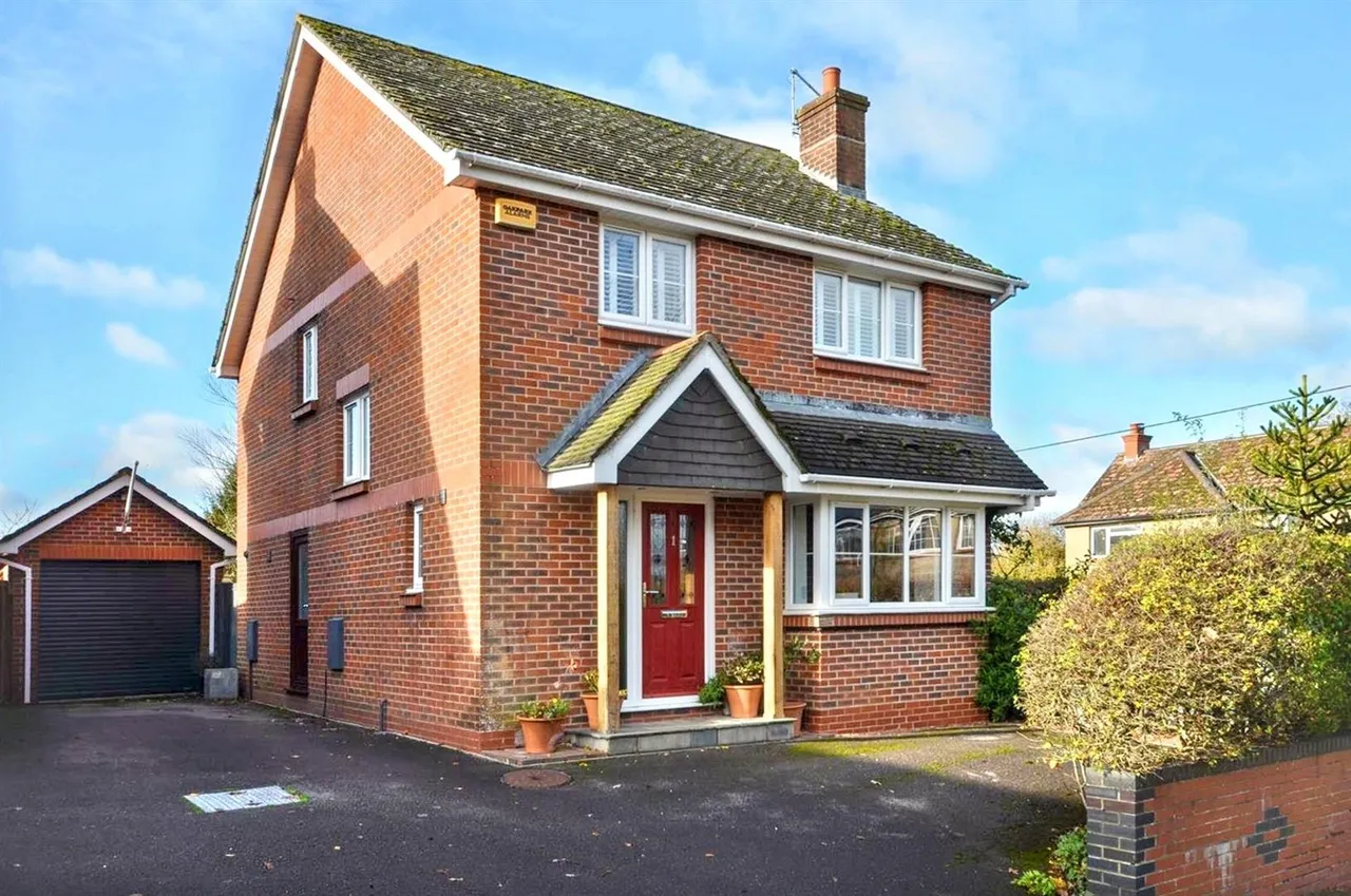 4 bed house for sale, Bowey, Okeford Fitzpaine