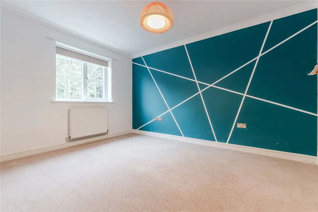 Hall Lane, Horsforth, LS18, photo 9