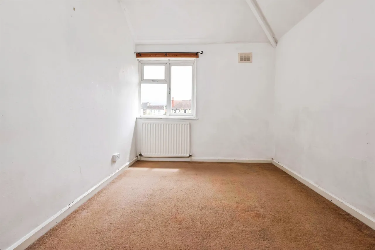 Lawn Avenue, Stourbridge, photo 11