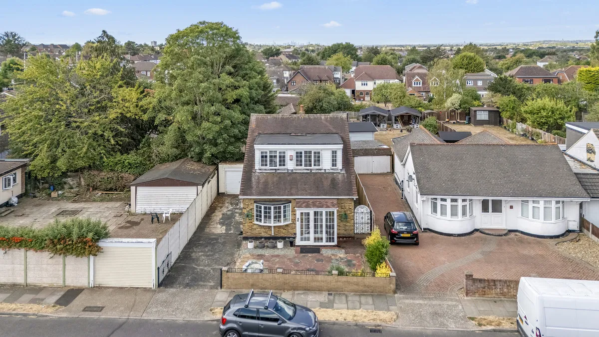 Bellevue Road, Romford, RM5, photo 22