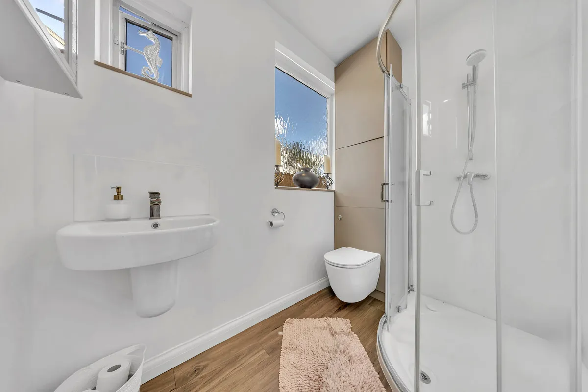 Bellevue Road, Romford, RM5, photo 19