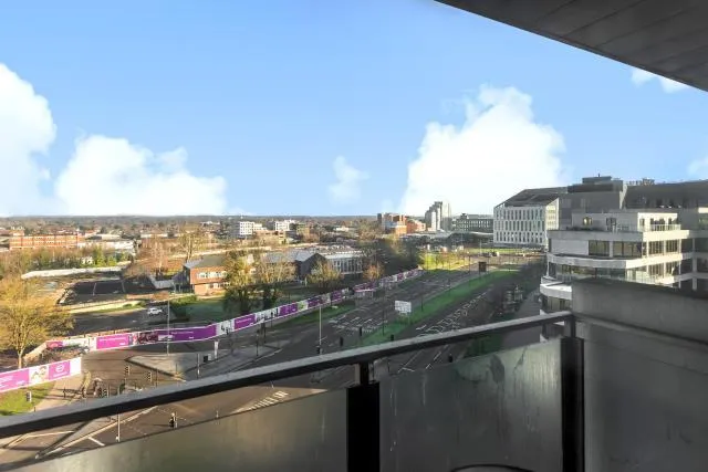 High Street, Slough, SL1, photo 8
