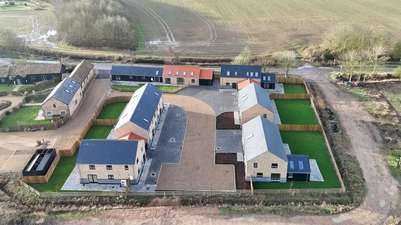 Manor Farm, Wennington, PE28, photo 18