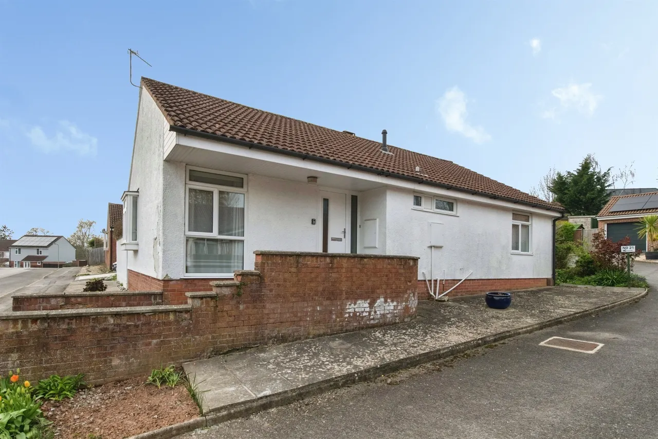 3 bed house for sale — Dukes Way, Axminster