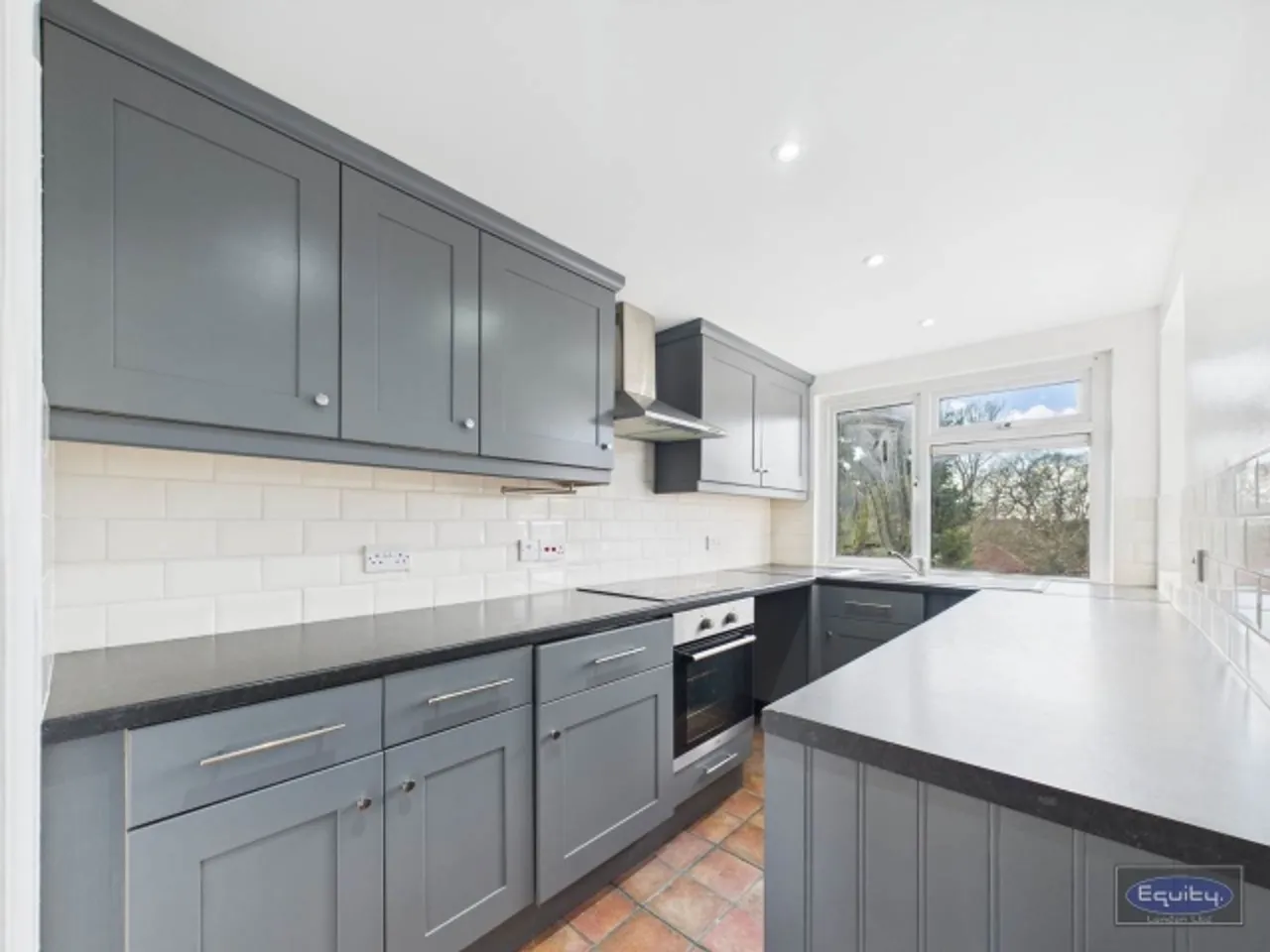 3 bed house to rent — Totnes Road, Welling, DA16