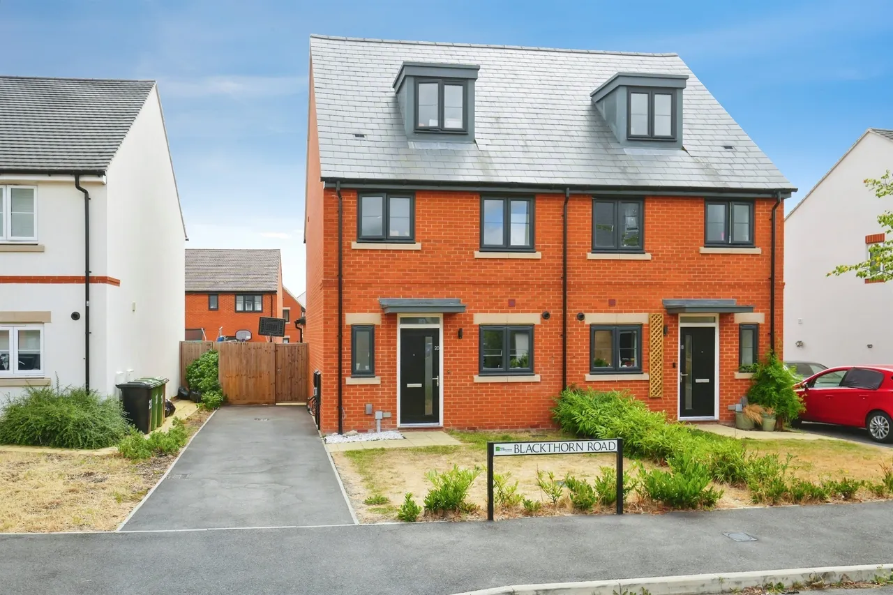 3 bed house for sale, Blackthorn Road, Wantage, OX12