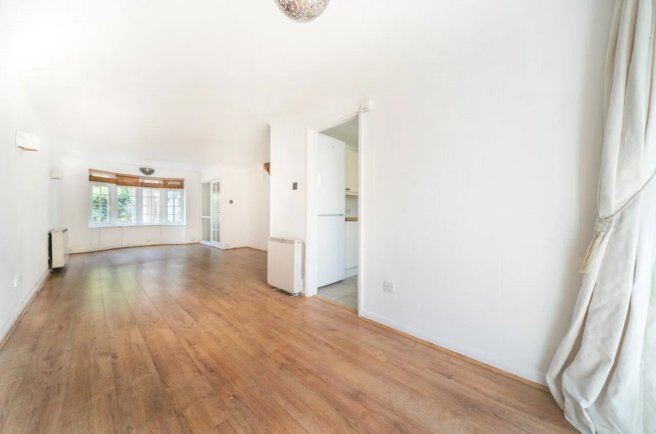 Lower Edgeborough Road, Guildford, GU1, photo 15