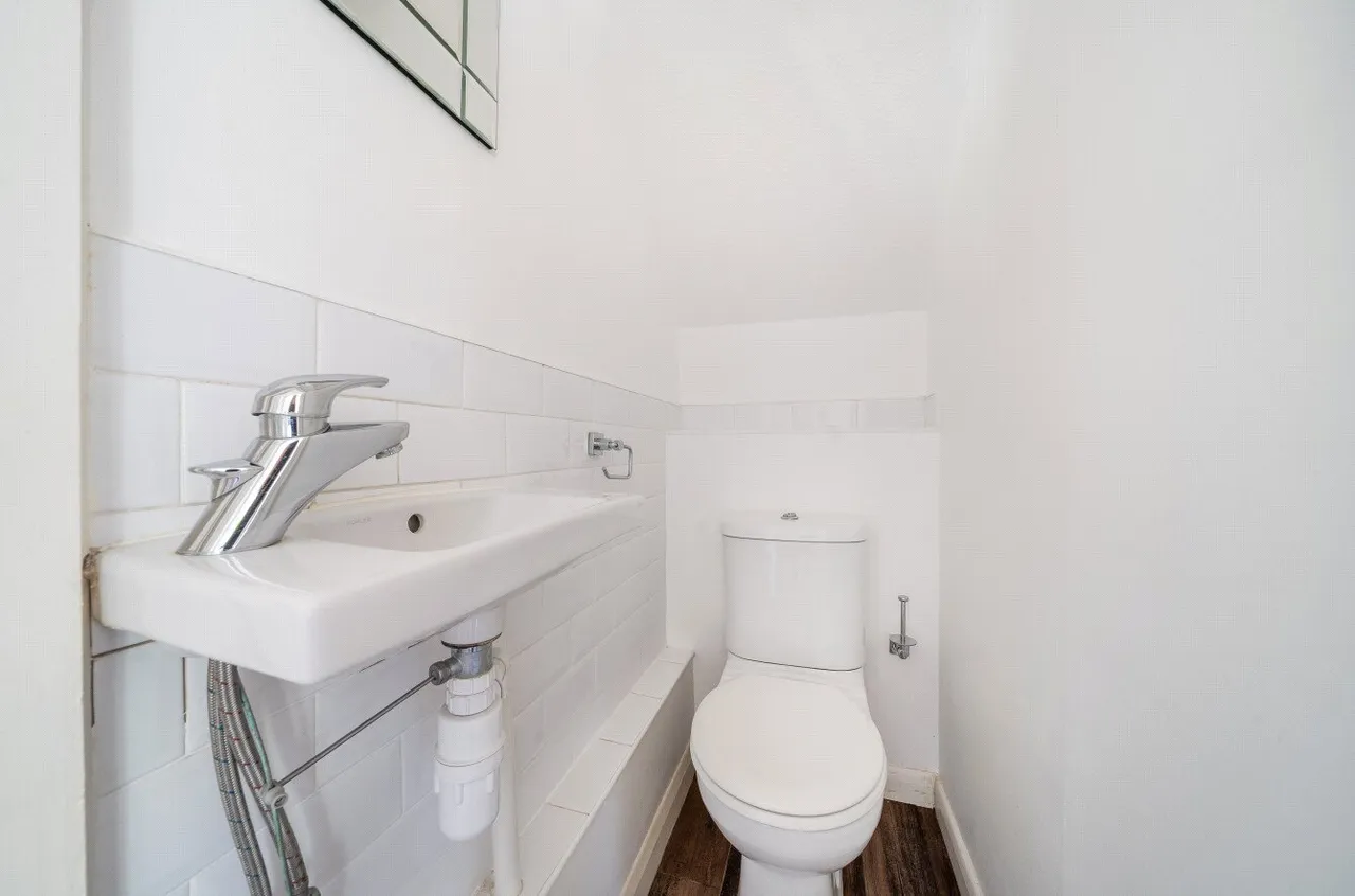 Lower Edgeborough Road, Guildford, GU1, photo 14