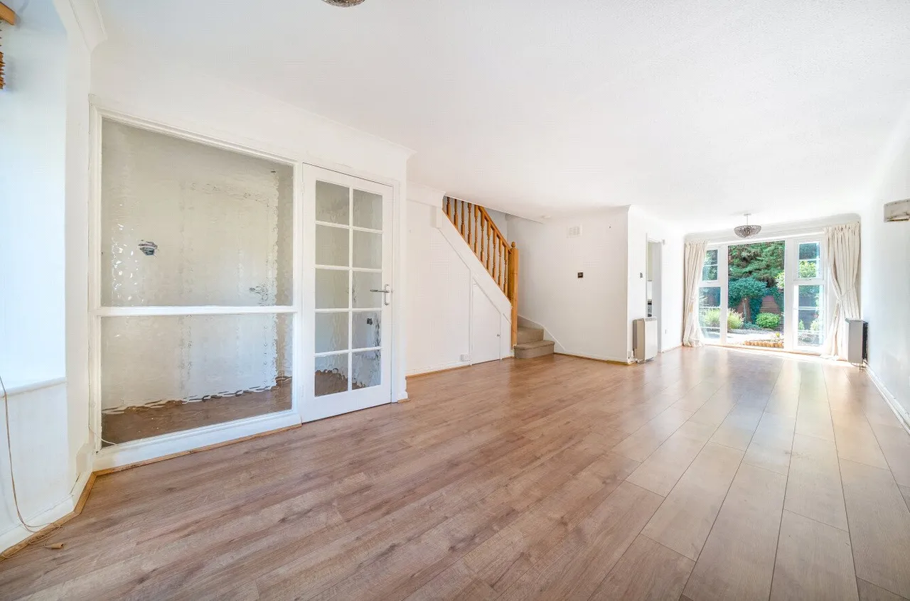 Lower Edgeborough Road, Guildford, GU1, photo 3