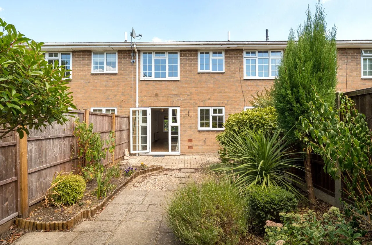 Lower Edgeborough Road, Guildford, GU1, photo 16