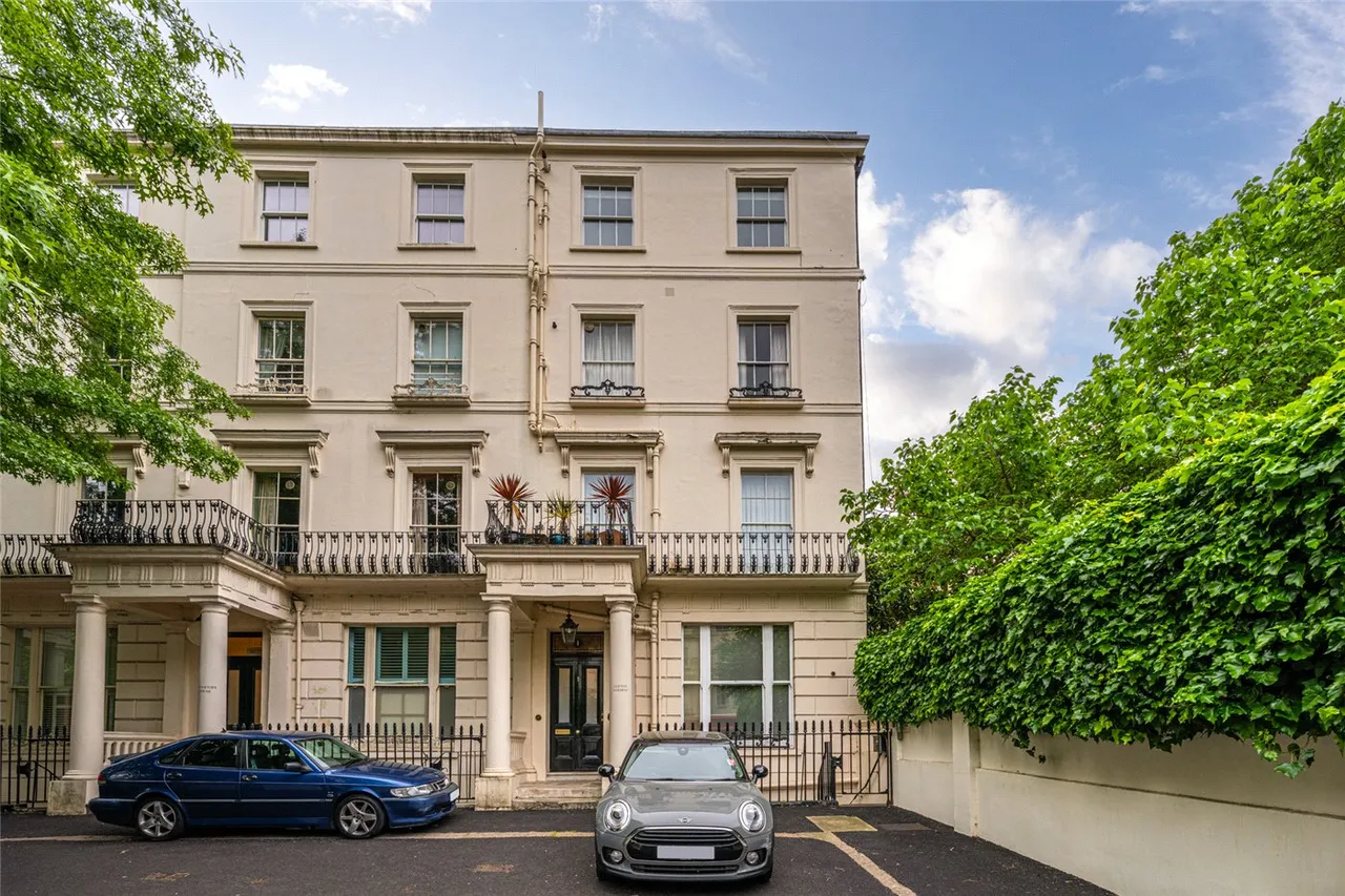 Clifton Gardens, London, W9, photo 5