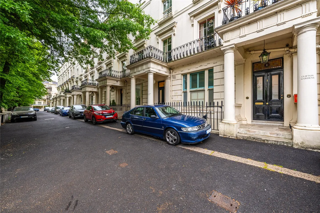 Clifton Gardens, London, W9, photo 14