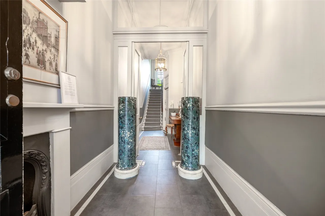 Clifton Gardens, London, W9, photo 10