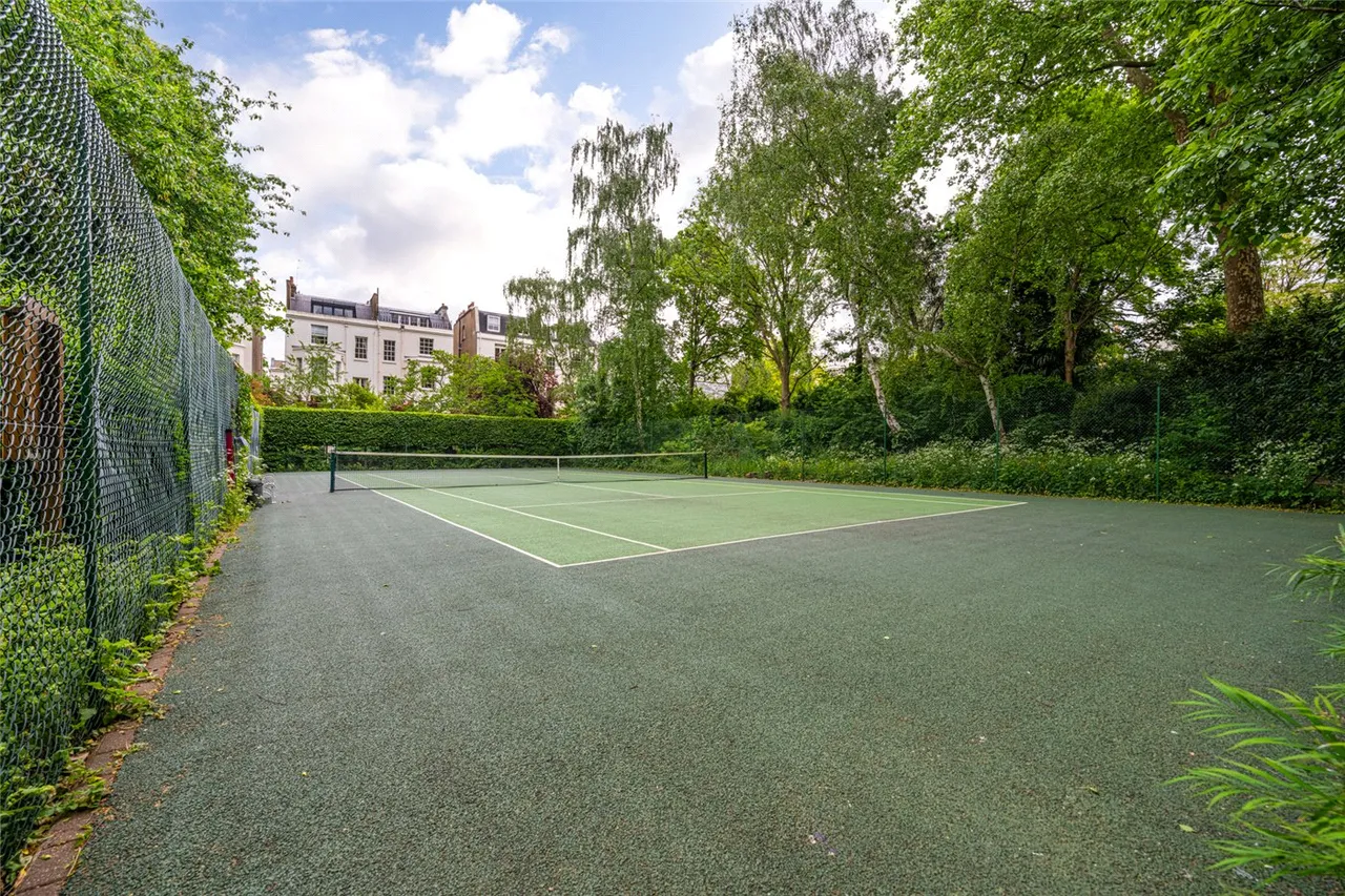 Clifton Gardens, London, W9, photo 17