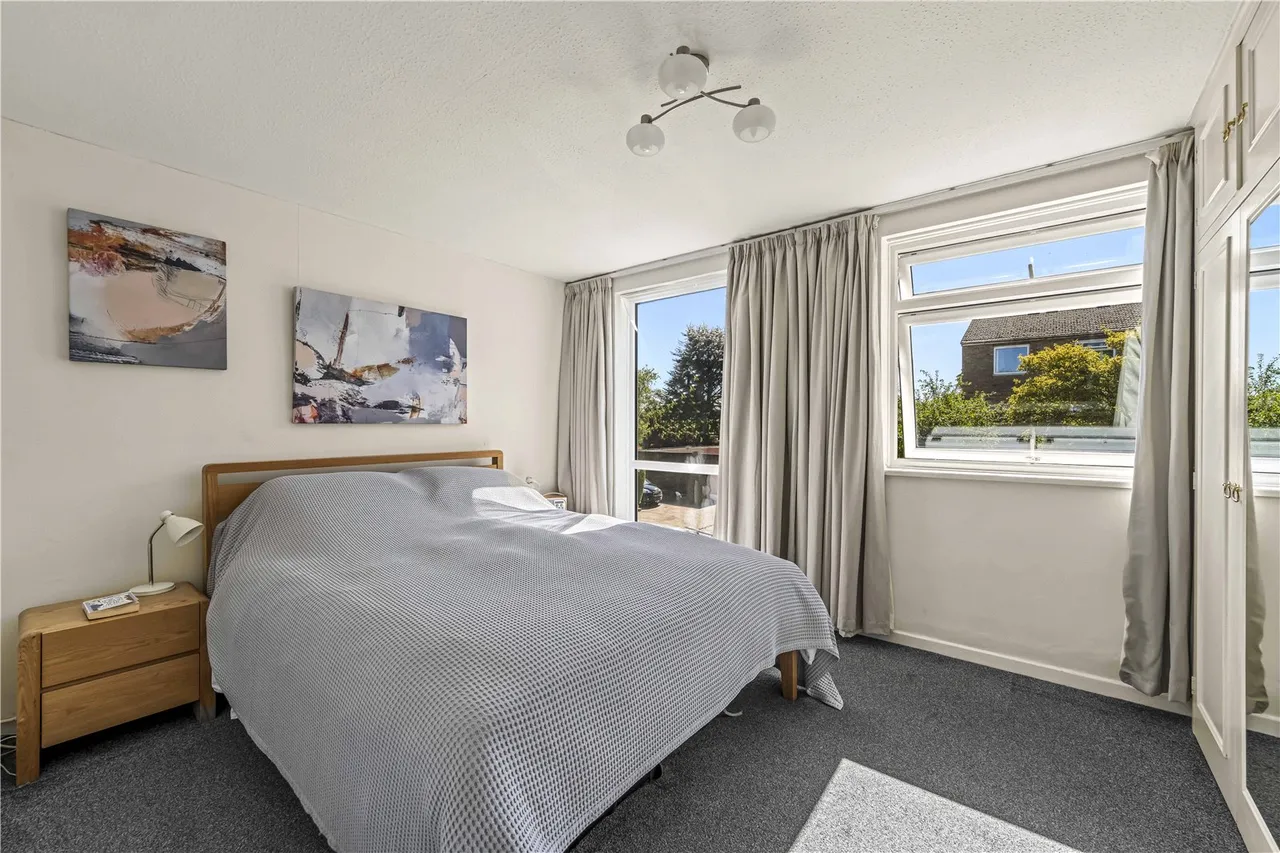 Harrowdene Gardens, Teddington, TW11 0DN, photo 6