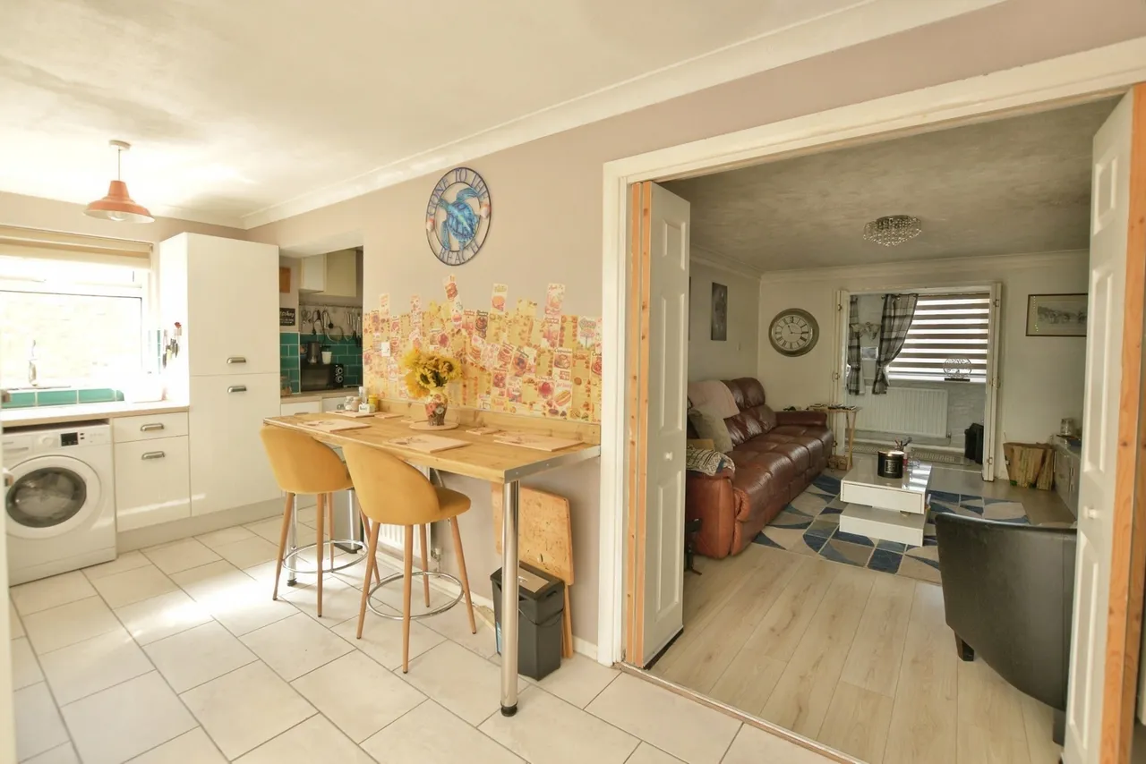 Pleasance Road North, Lydd on Sea, Romney Marsh, Kent, TN29, photo 4