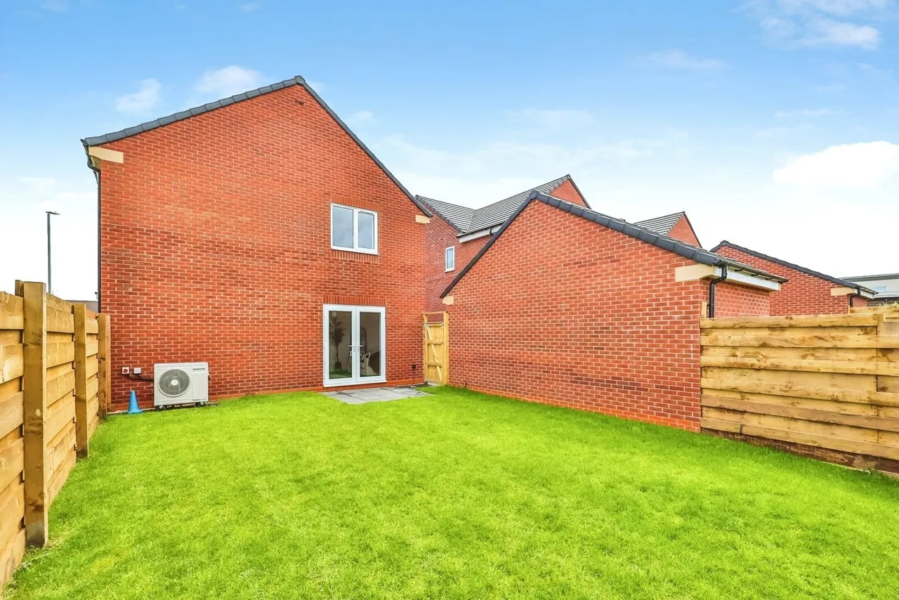 Monument View, Emperors Way, Hucknall, Nottingham, NG15, photo 22