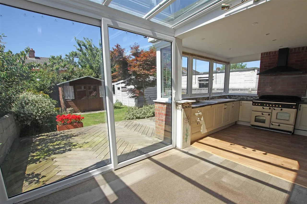 Southill Road, Bournemouth, photo 6