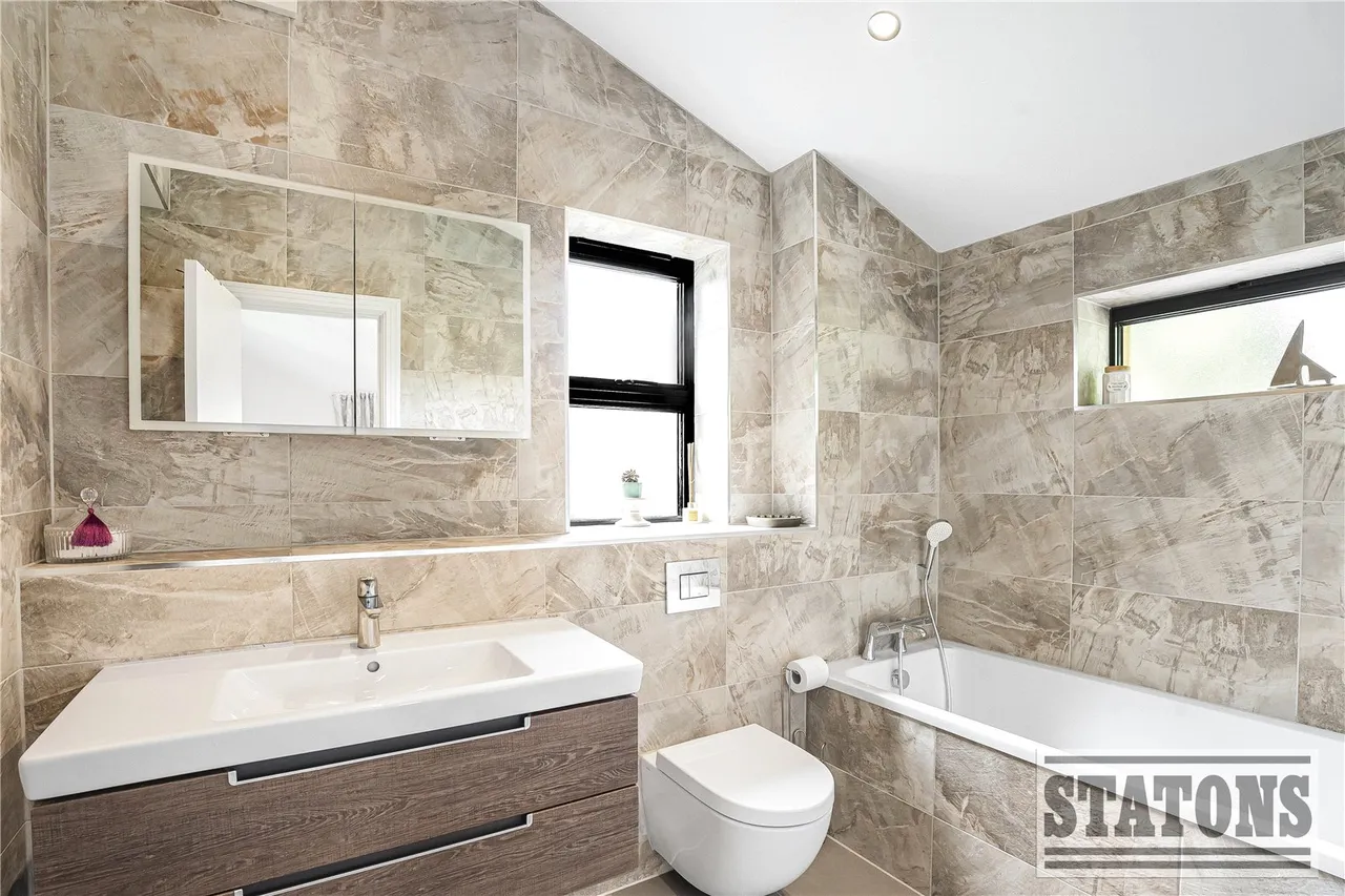 Loring Road, Whetstone, London, N20 0UH, photo 14