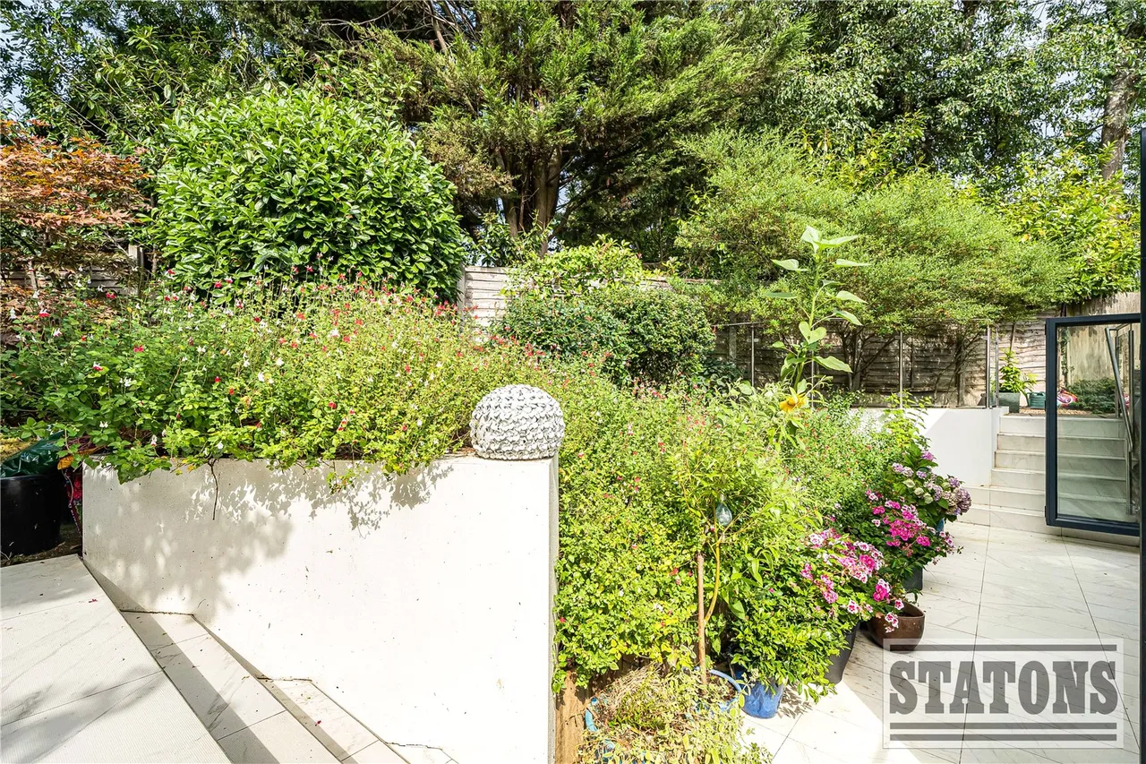 Loring Road, Whetstone, London, N20 0UH, photo 8