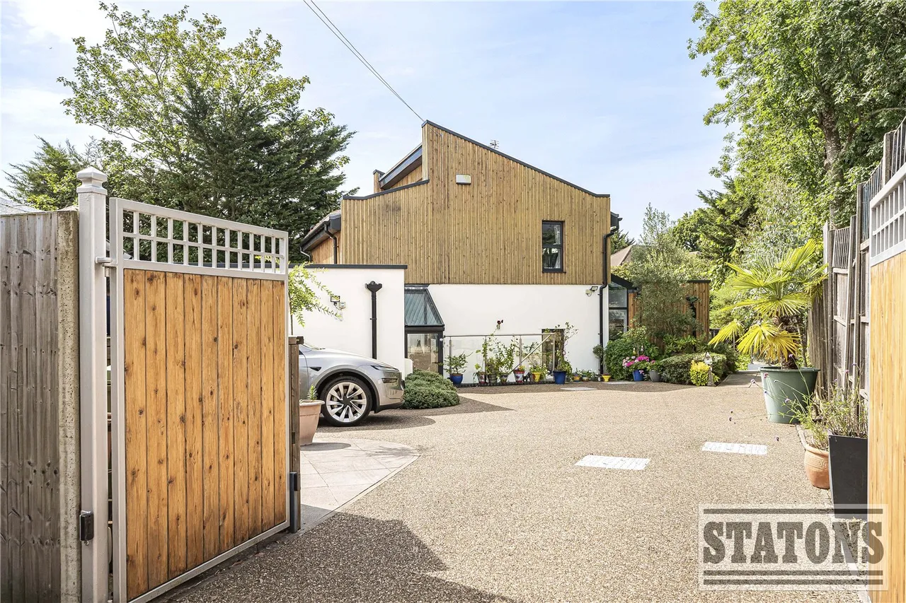 Loring Road, Whetstone, London, N20 0UH, photo 24