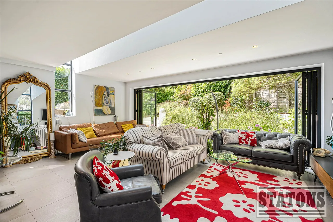 Loring Road, Whetstone, London, N20 0UH, photo 6