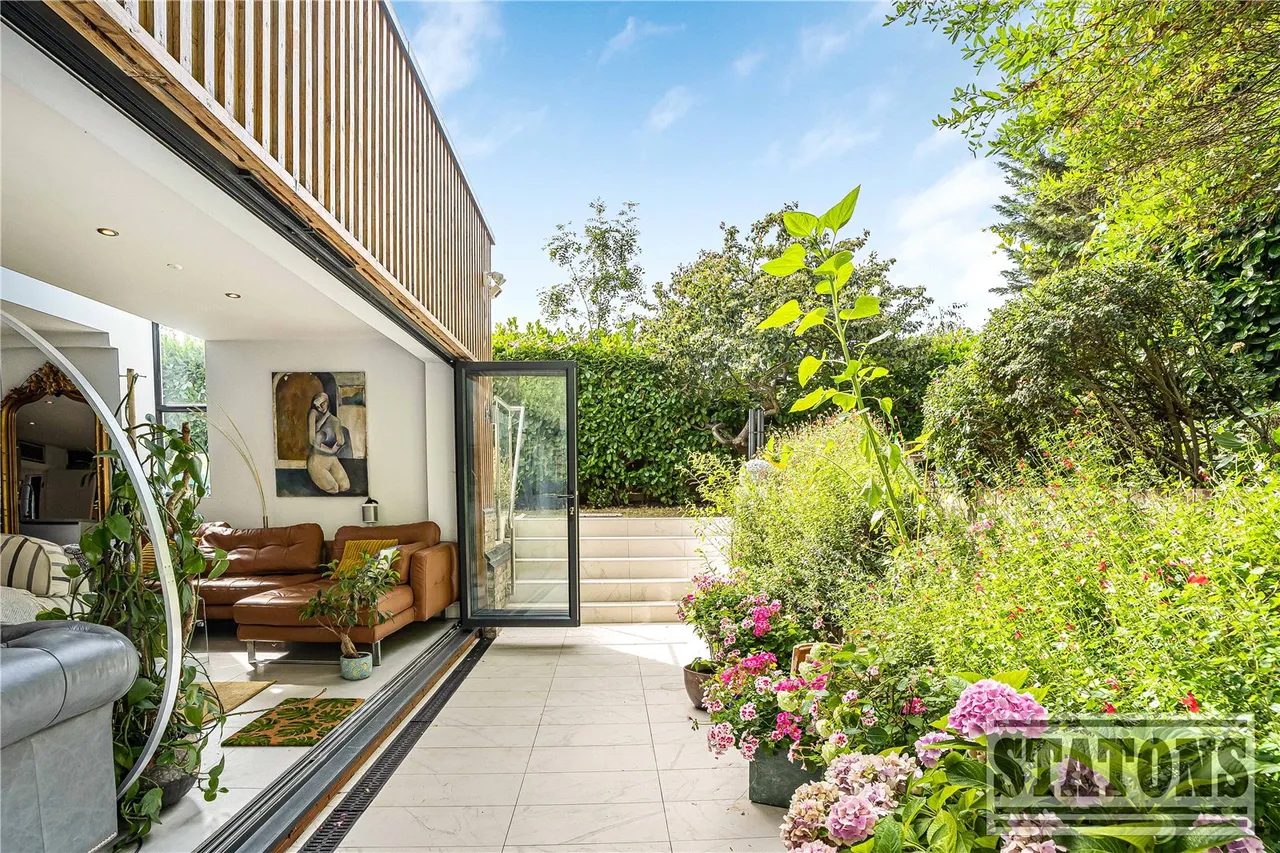 Loring Road, Whetstone, London, N20 0UH, photo 7