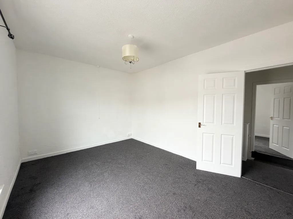 To LetChorley Road, Heath Charnock, photo 13