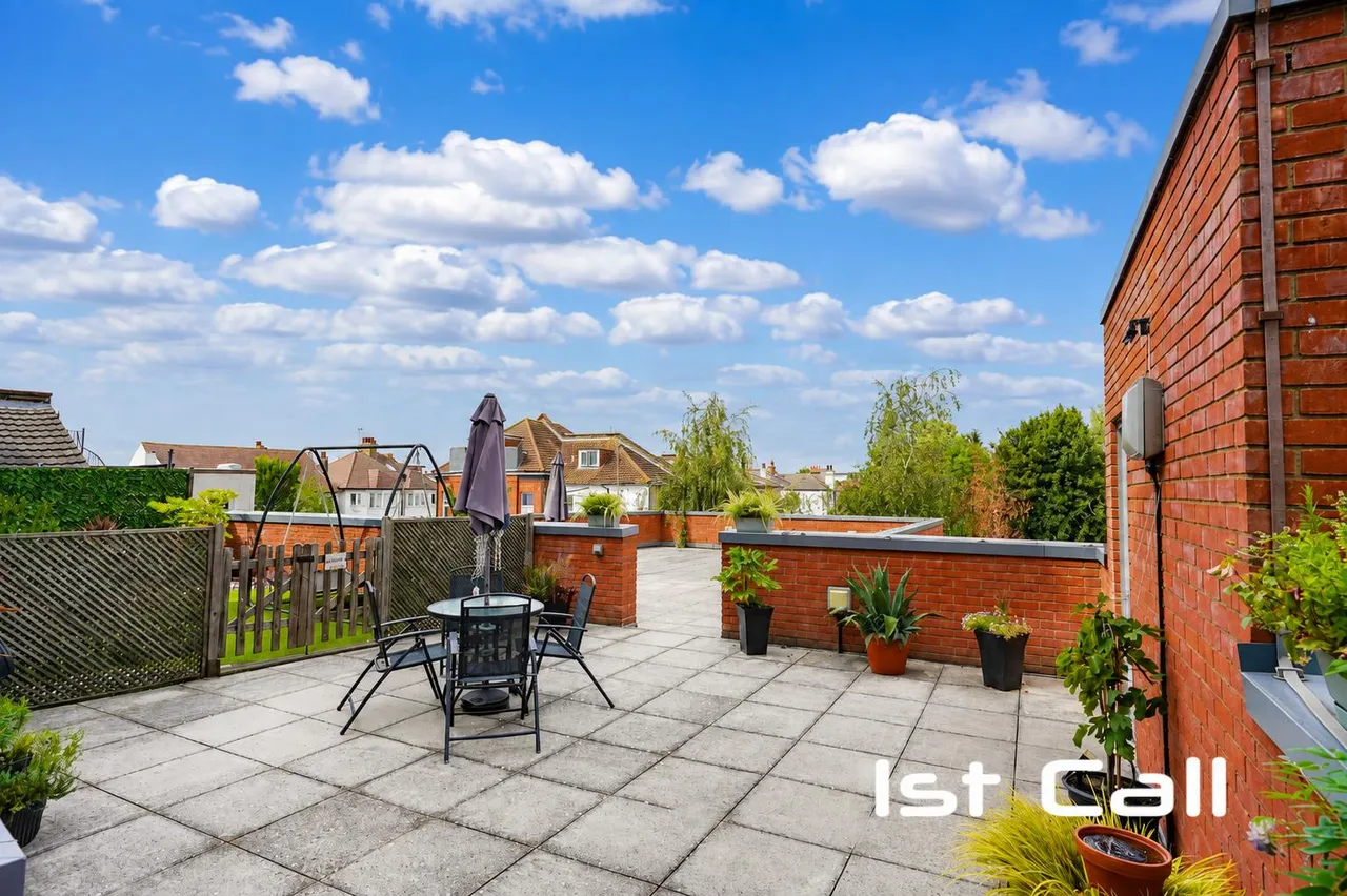 Hamlet Court Road, Westcliff-On-Sea, photo 14