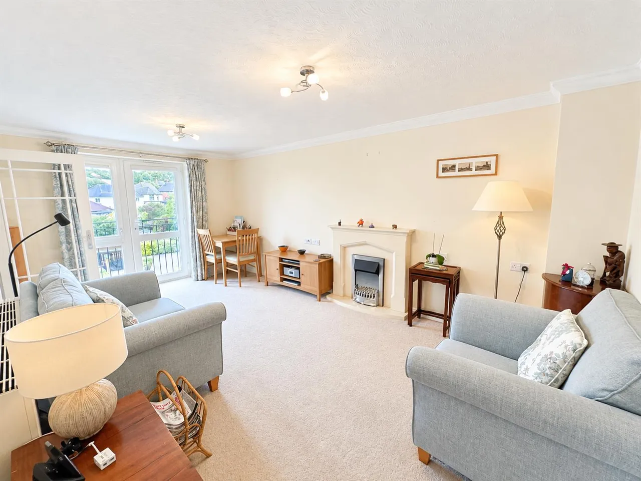 Kingston Avenue, Leatherhead, KT22, photo 3