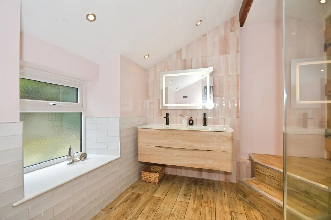 Manchester Road, Tideswell, SK17, photo 14