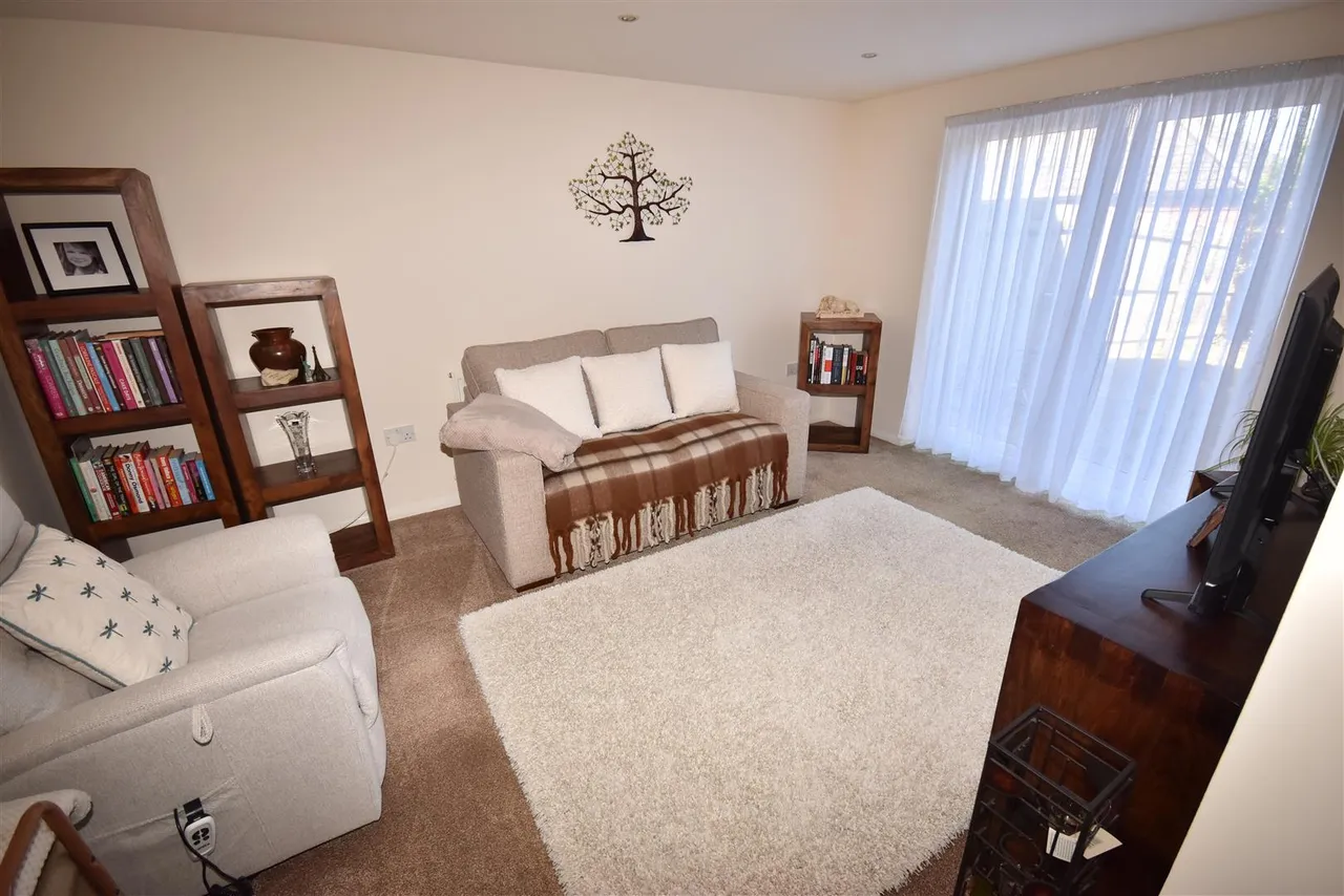 Kinross Road, Sleaford, photo 3