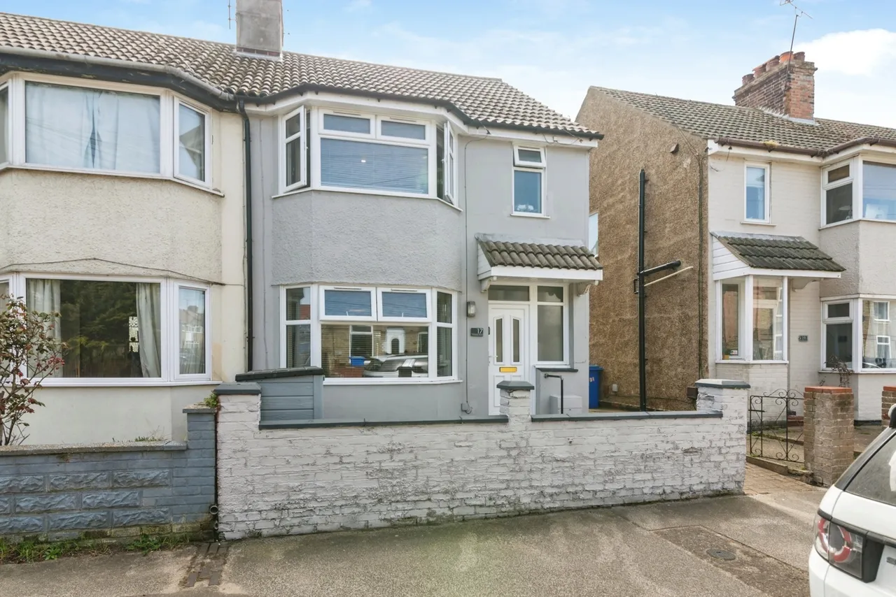3 bed house for sale — Kimberley Road, Lowestoft, Suffolk, NR33