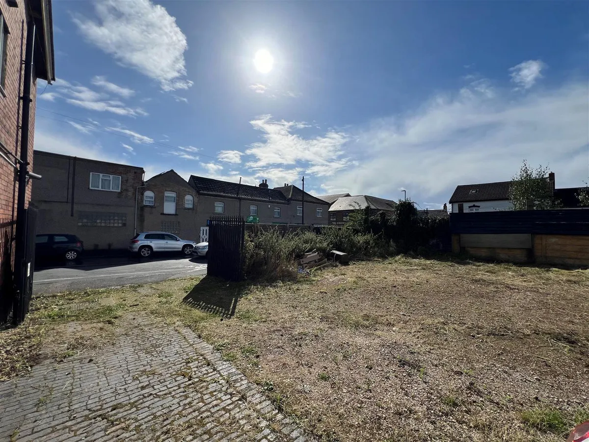 Albert Street, Burton-on-Trent, DE14, photo 4