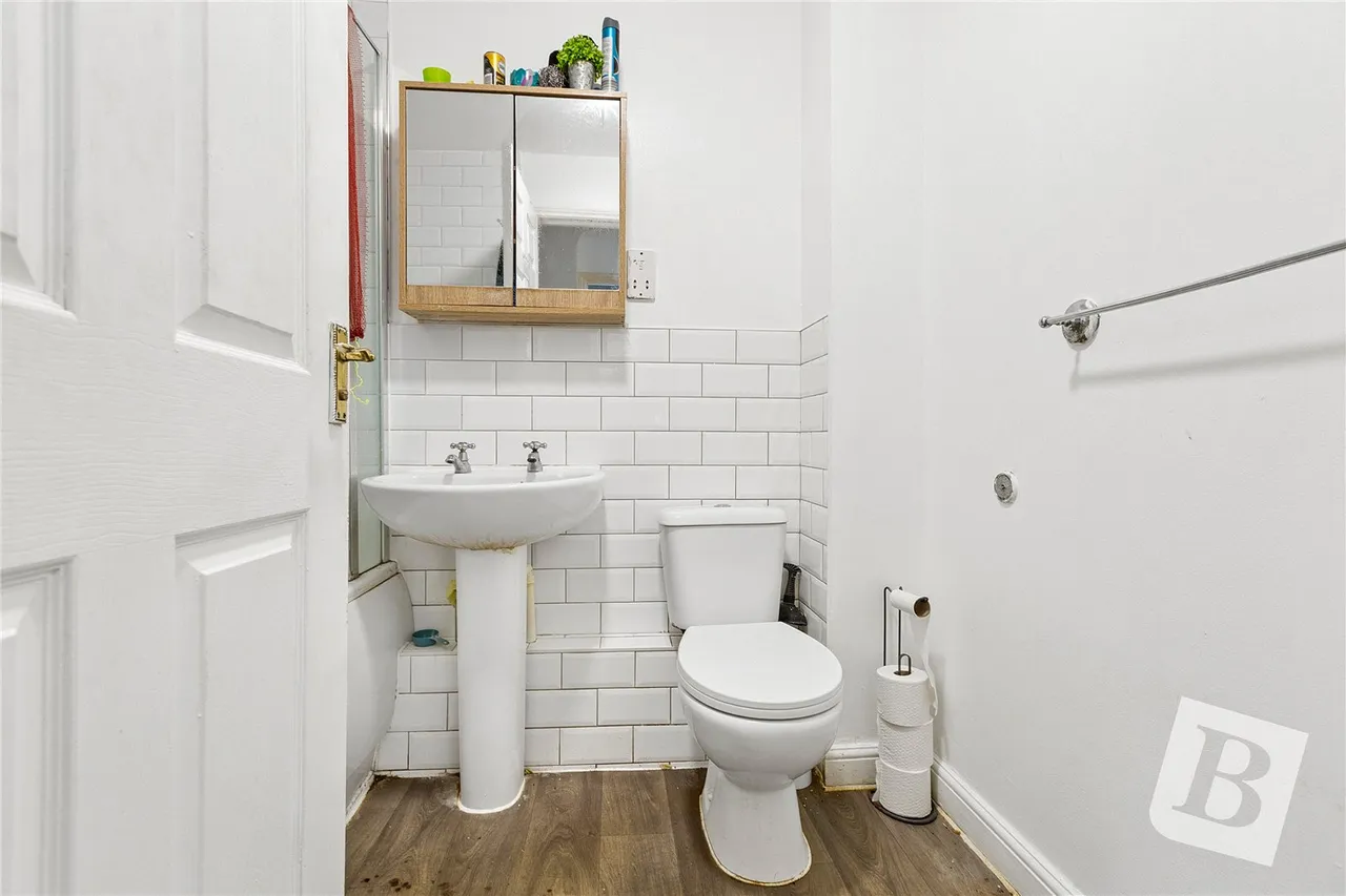 Causton Square, Dagenham, RM10, photo 8