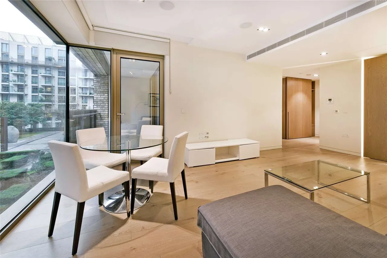 1 bed new development for sale — Pearson Square, London, W1T 3BF