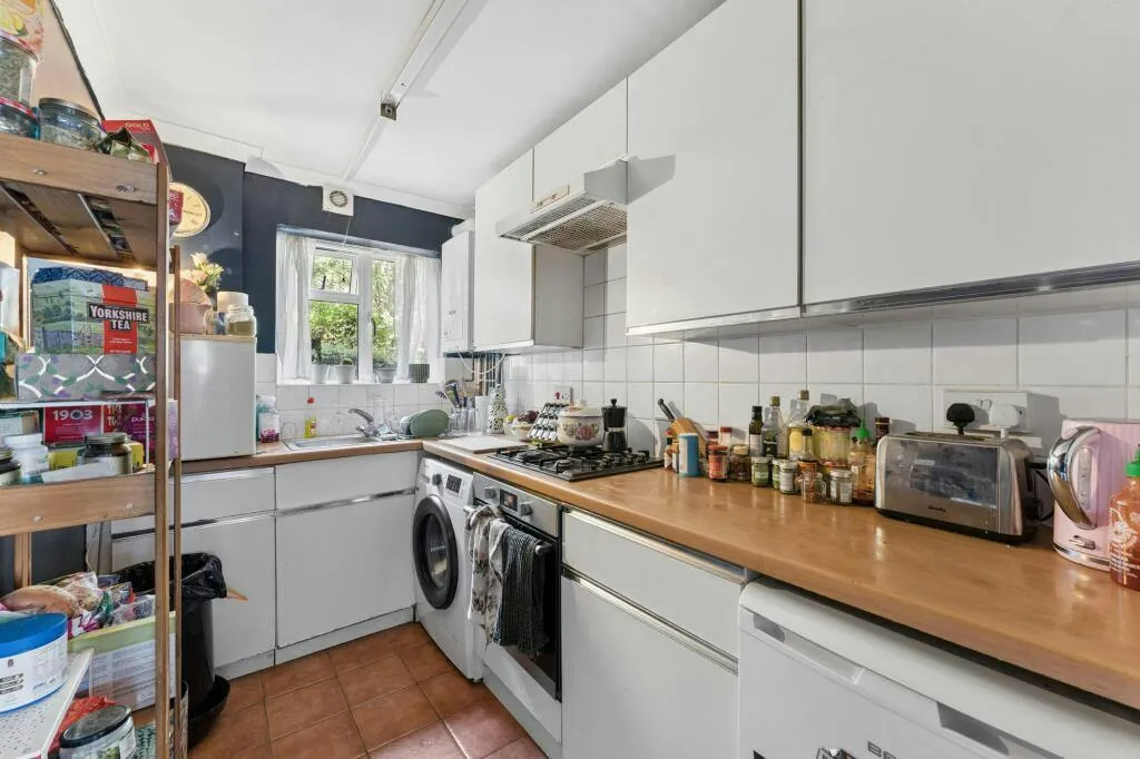Upper Tulse Hill, London, SW2, photo 2