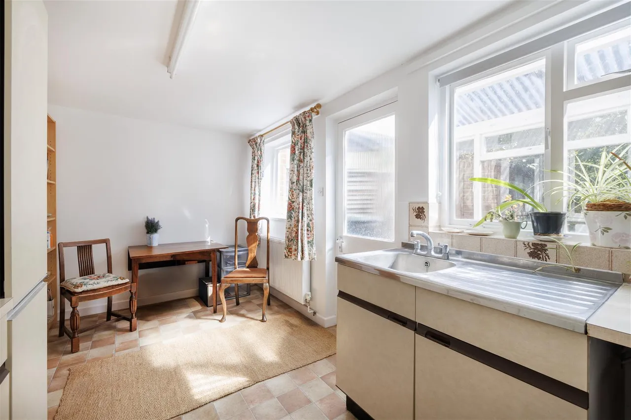 Station Road, Halesworth, IP19, photo 5