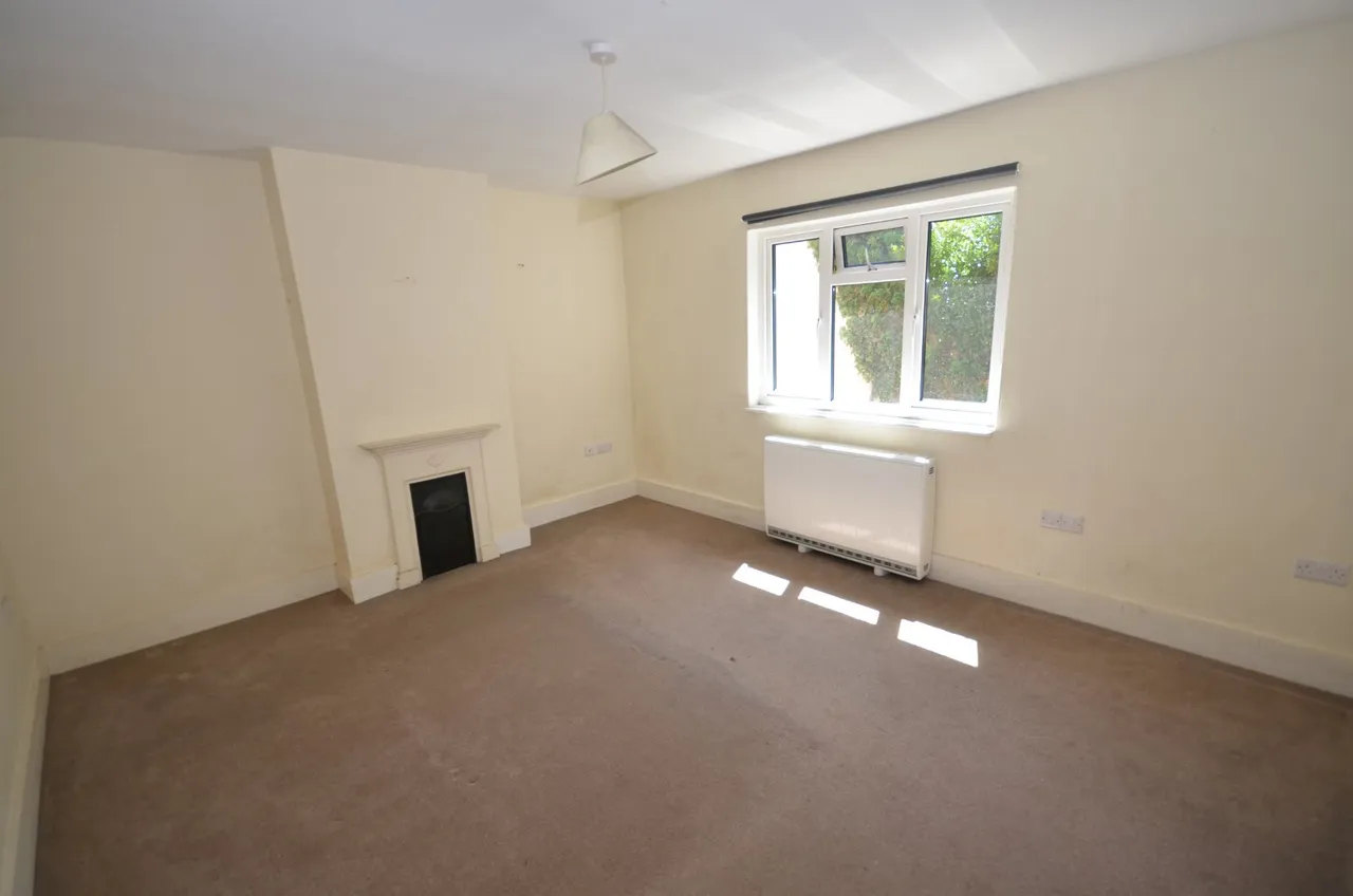High Street, Winterbourne Stoke, Salisbury, Wiltshire, SP3 4SX, photo 5