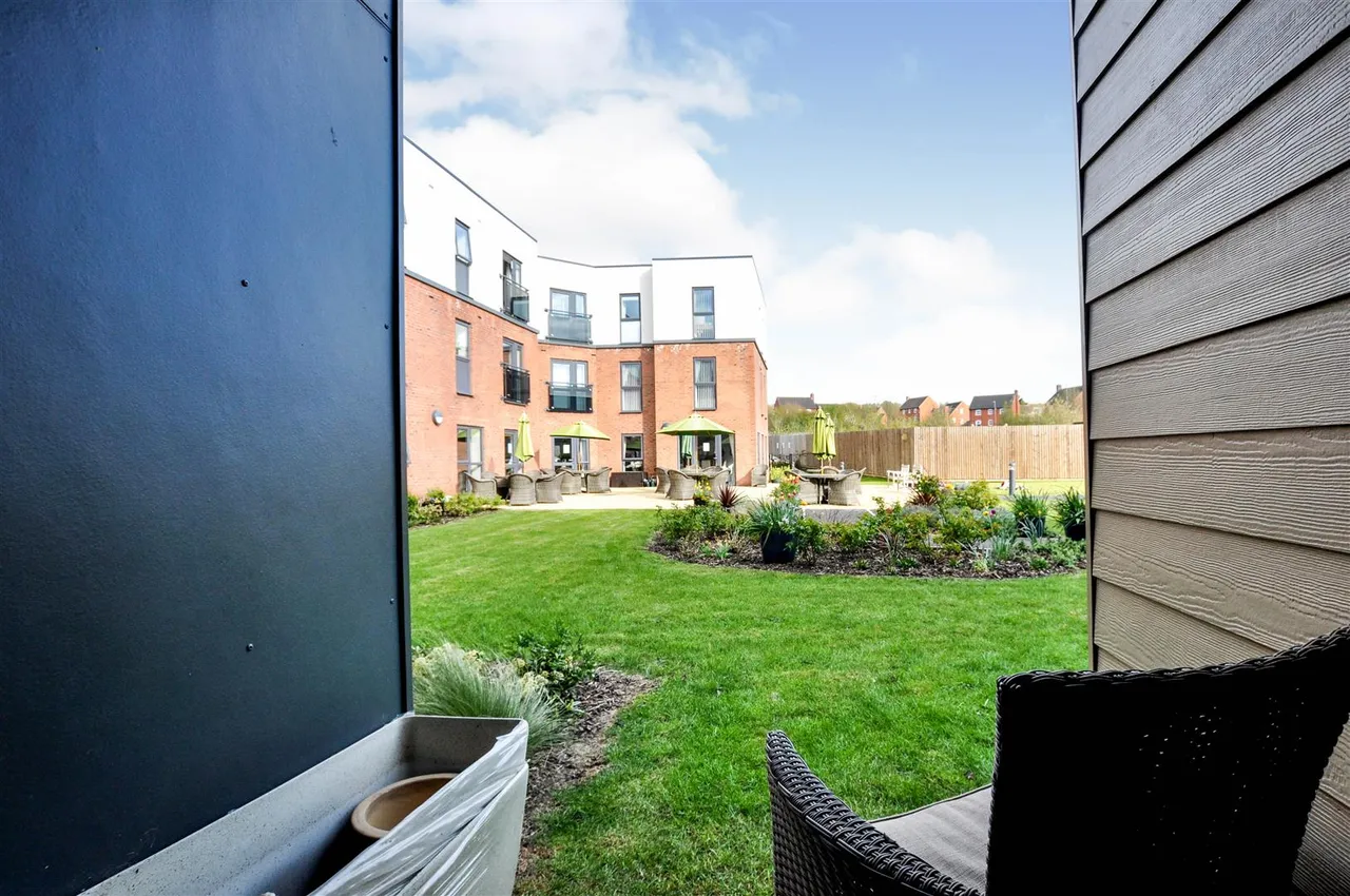 1 bed property for sale, Trimbush Way, Market Harborough, LE16
