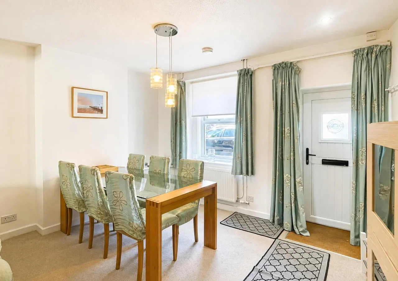 3 Robins Lane, Frome, Somerset BA11 3ES, photo 3