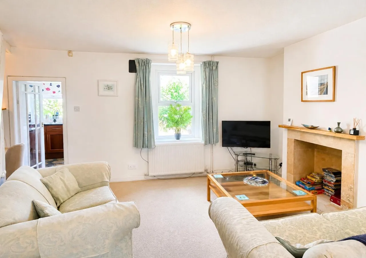 3 Robins Lane, Frome, Somerset BA11 3ES, photo 4