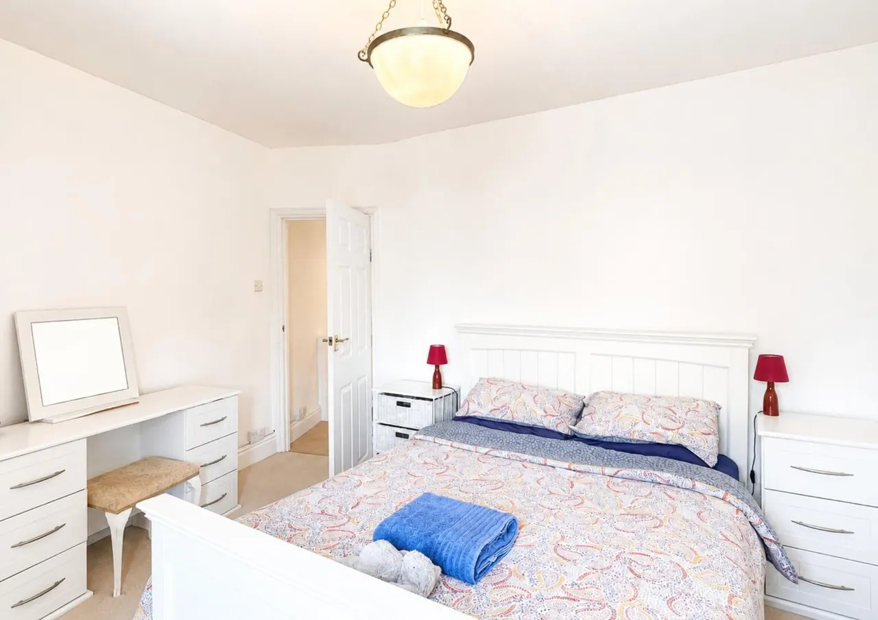 3 Robins Lane, Frome, Somerset BA11 3ES, photo 8