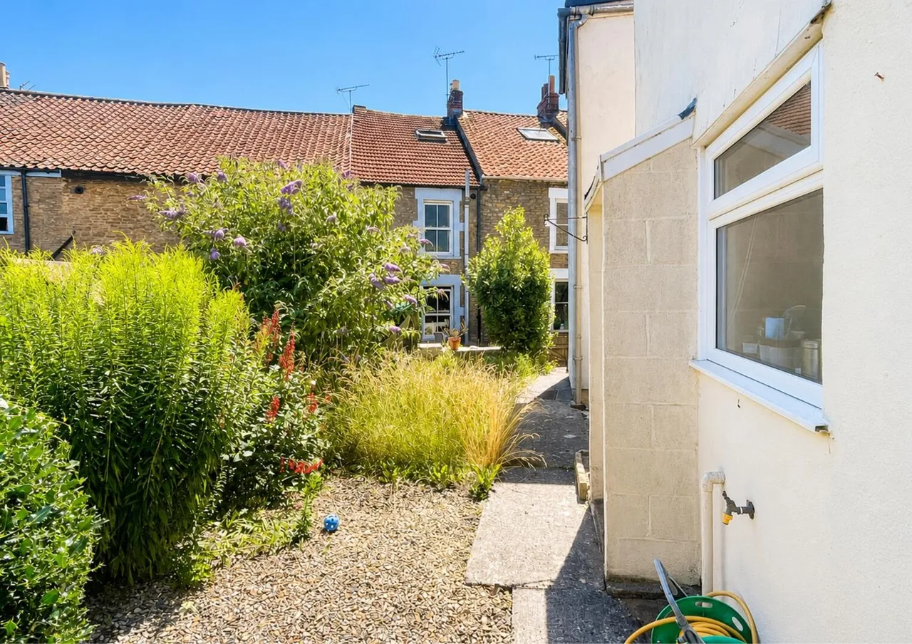 3 Robins Lane, Frome, Somerset BA11 3ES, photo 16