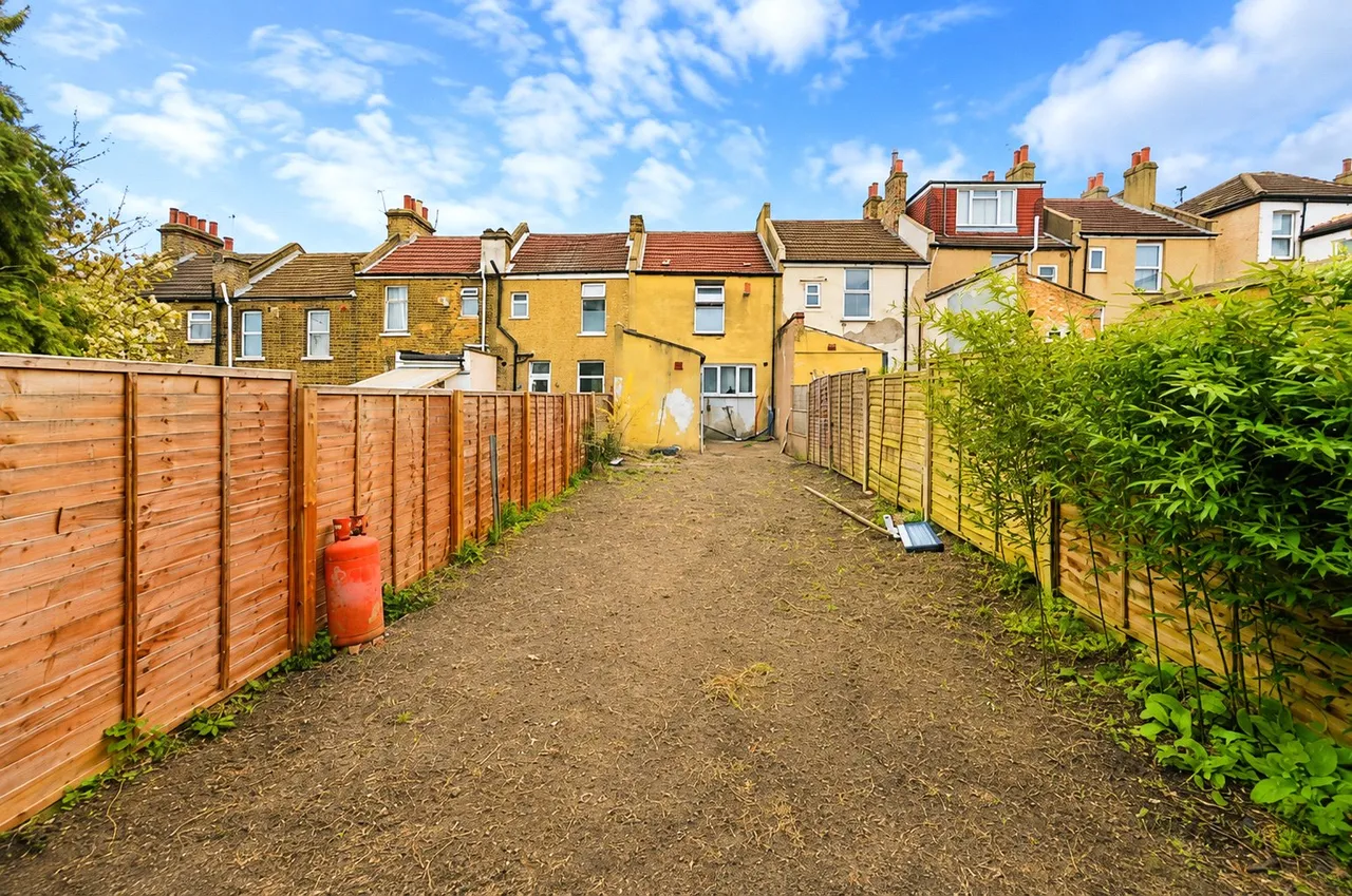 Purrett Road, Plumstead, SE18, photo 12