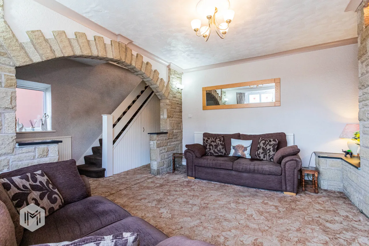 Sharples Avenue, Bolton, BL1 7HE, photo 3