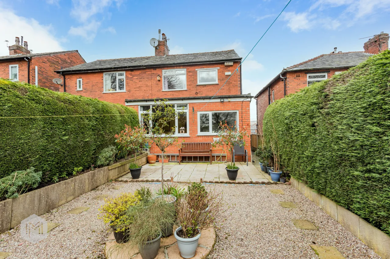 Sharples Avenue, Bolton, BL1 7HE, photo 9